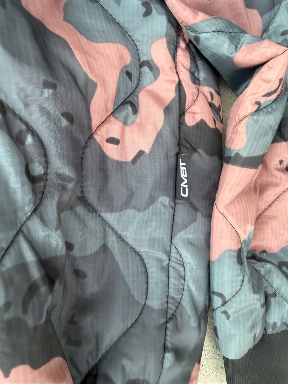 MBT Quilted Camo Pullover Jacket in Pink & Gray